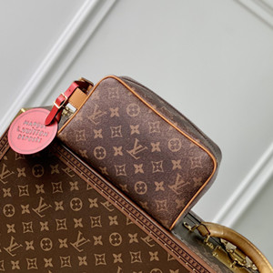 lv louis vuitton locker dopp kit bag #m11765