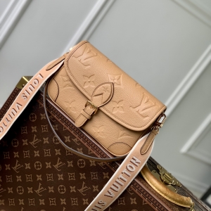 lv louis vuitton diane bag #m11817