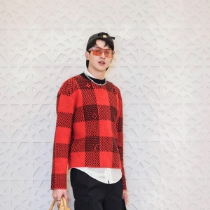 lv louis vuitton damier wool crewneck