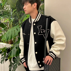 lv louis vuitton signature varsity blouson