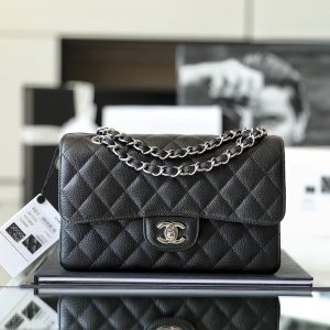 chanel 23cm classic flap bag