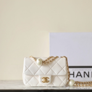 chanel mini shoulder bag