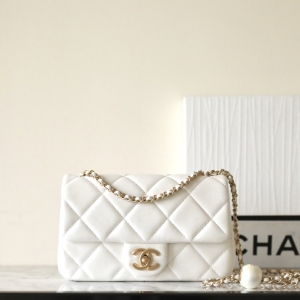 chanel shoulder bag