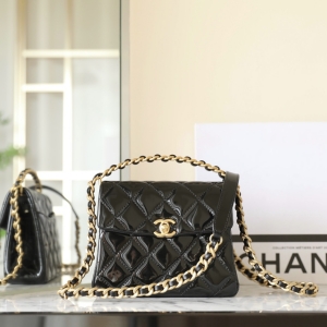 chanel 31 ruecambon shoulder bag