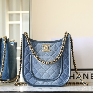 chanel hobo bag