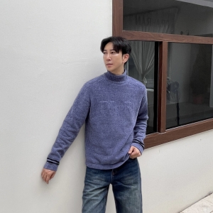 dior and stone island sweater