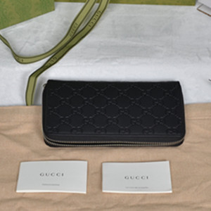 gucci leather wallet