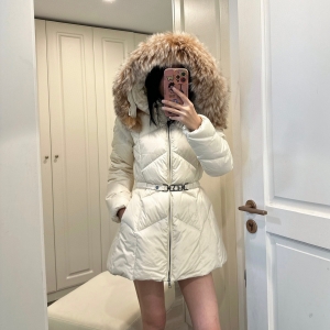 moncler loriot short down jacket