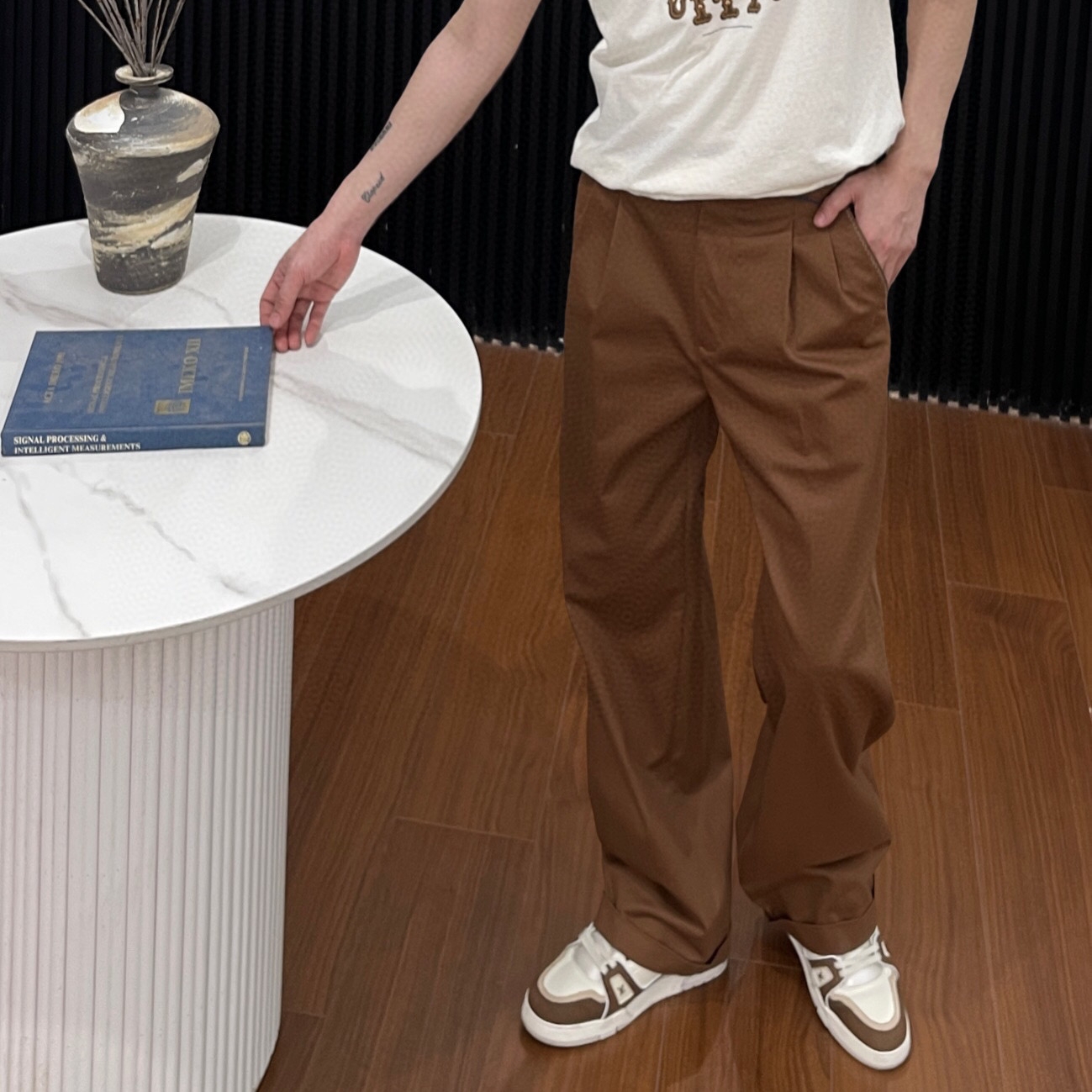 lv louis vuitton tailored chino pants