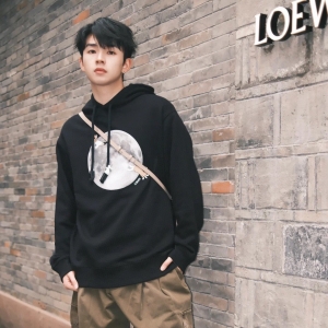 loewe sweatshirt