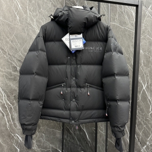 moncler coraia gore-tex hooded down ski jacket