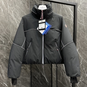 moncler klais hooded short down jacket